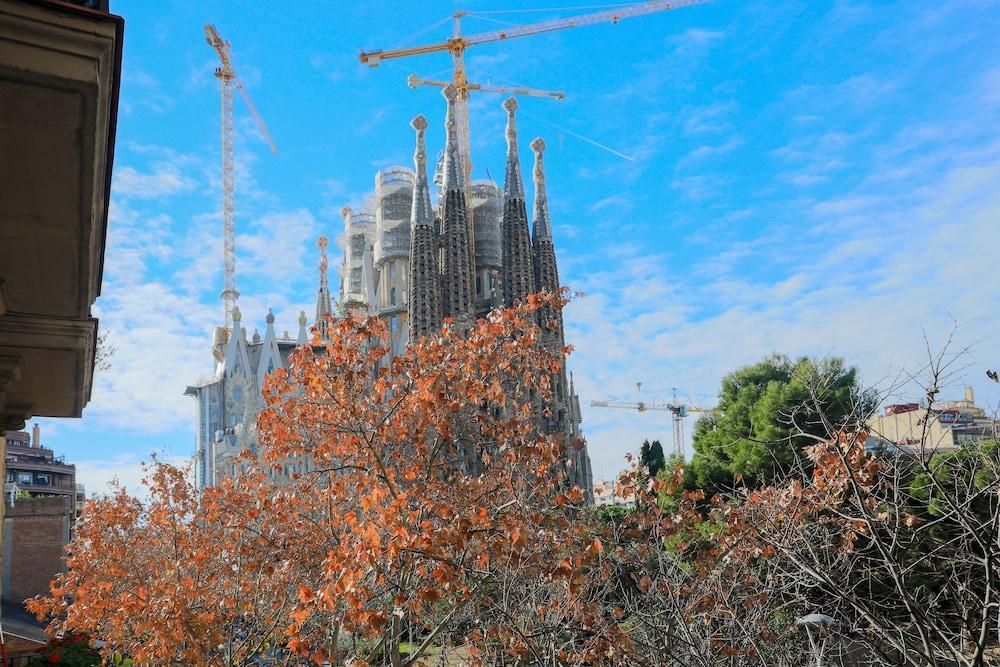 Bbarcelona Sagrada Familia Garden Apartment Zewnętrze zdjęcie